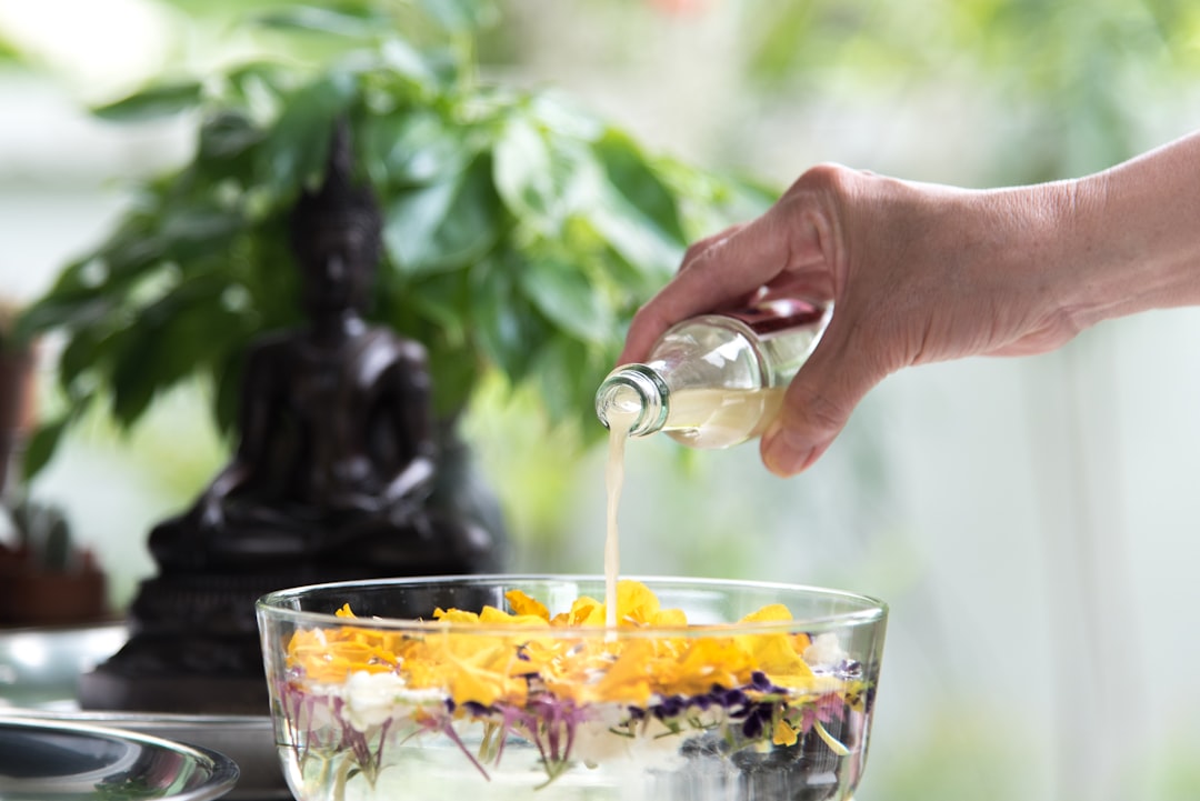 How to Make Healthy Dressings: Simple Recipes for Flavorful Salads